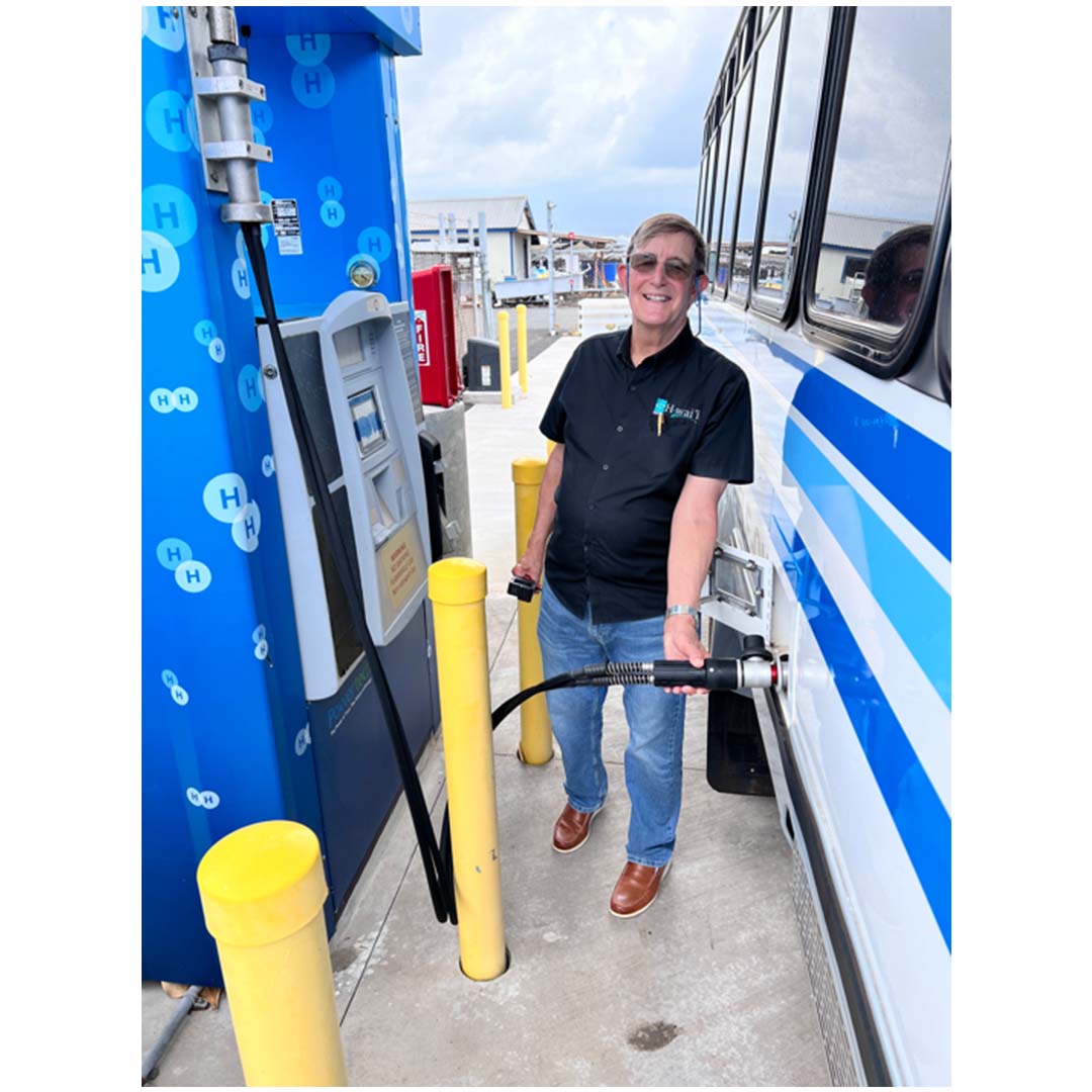 Hawai'i County's "First Fill" of Hydrogen Bus